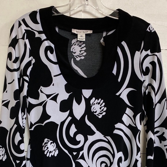 White House Black Market Tunic Floral Print Scoop Horseshoe Neck Bell Sleeves XS - Picture 2 of 9
